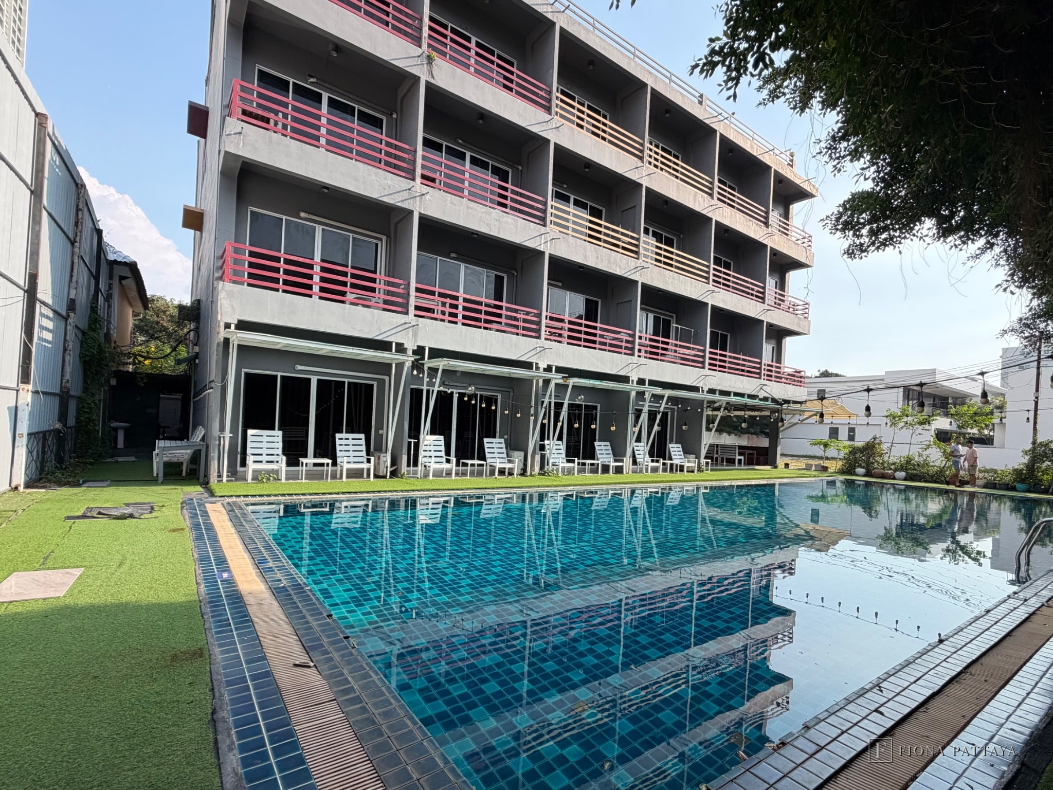 Hotel for Sale in Jomtien 85 Million THB