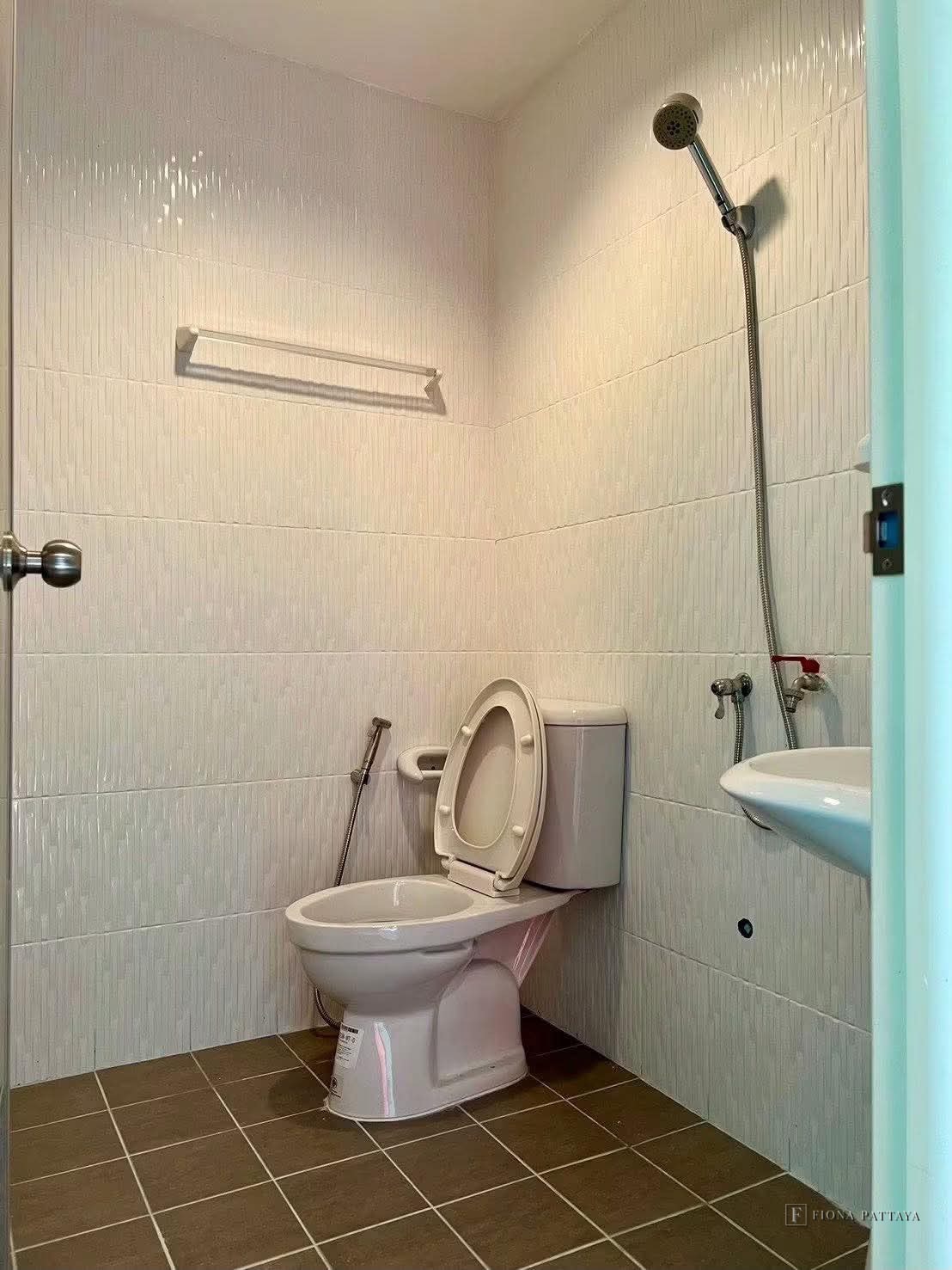 🏢 Apartment Building for Sale – Pattaya