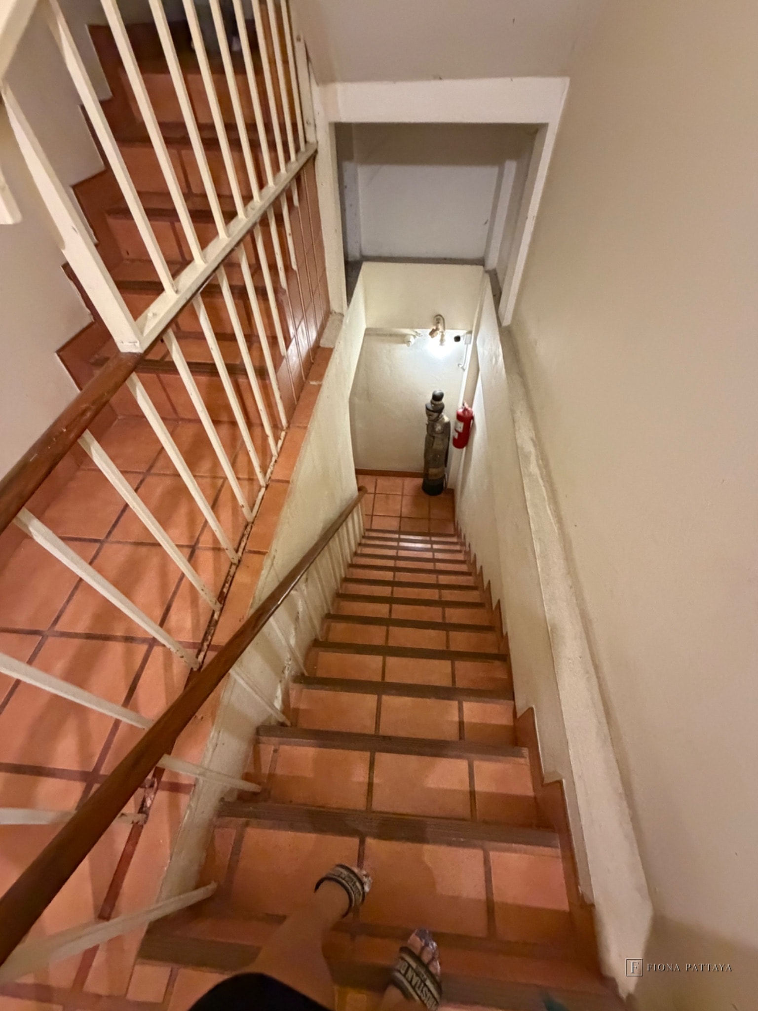 🏢 4-Storey Building with Businesses for Sale in Jomtien