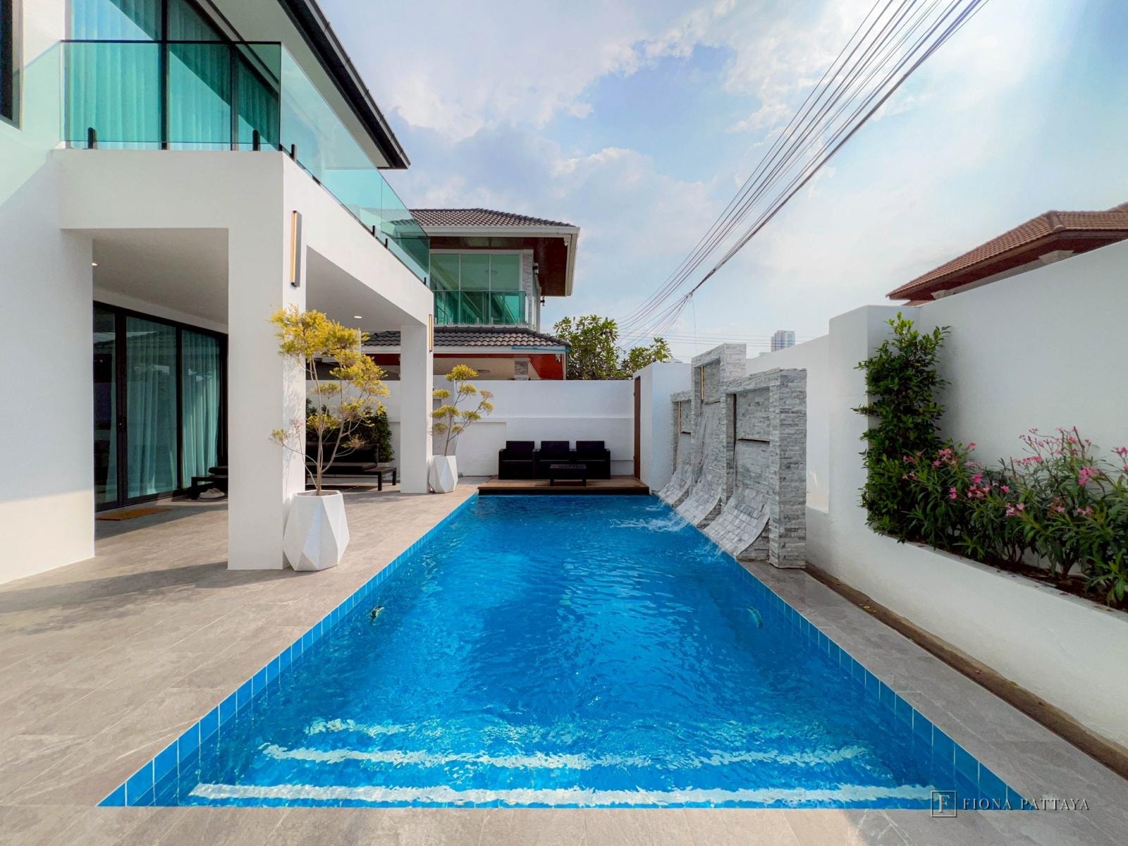 🌴 ROYAL PALM VILLAS – PATTAYA & JOMTIEN, THAILAND 🌴