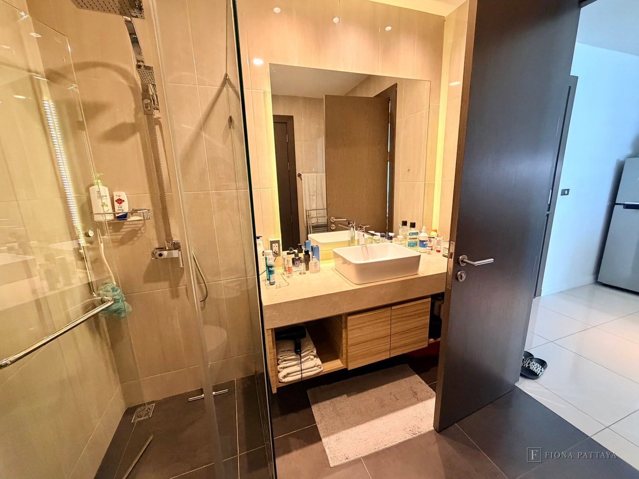 The Point Condominium, Pratumnak – For Sale 🏢✨💰