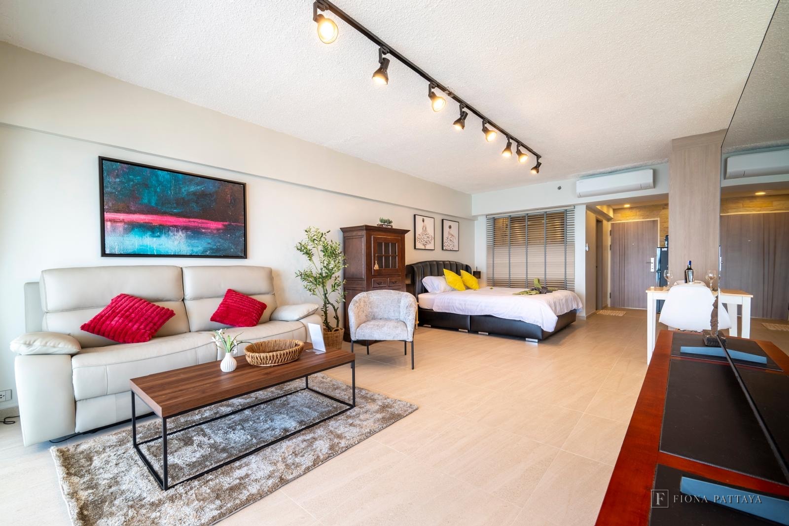 🏡 FOR RENT - Metro Jomtien Condotel