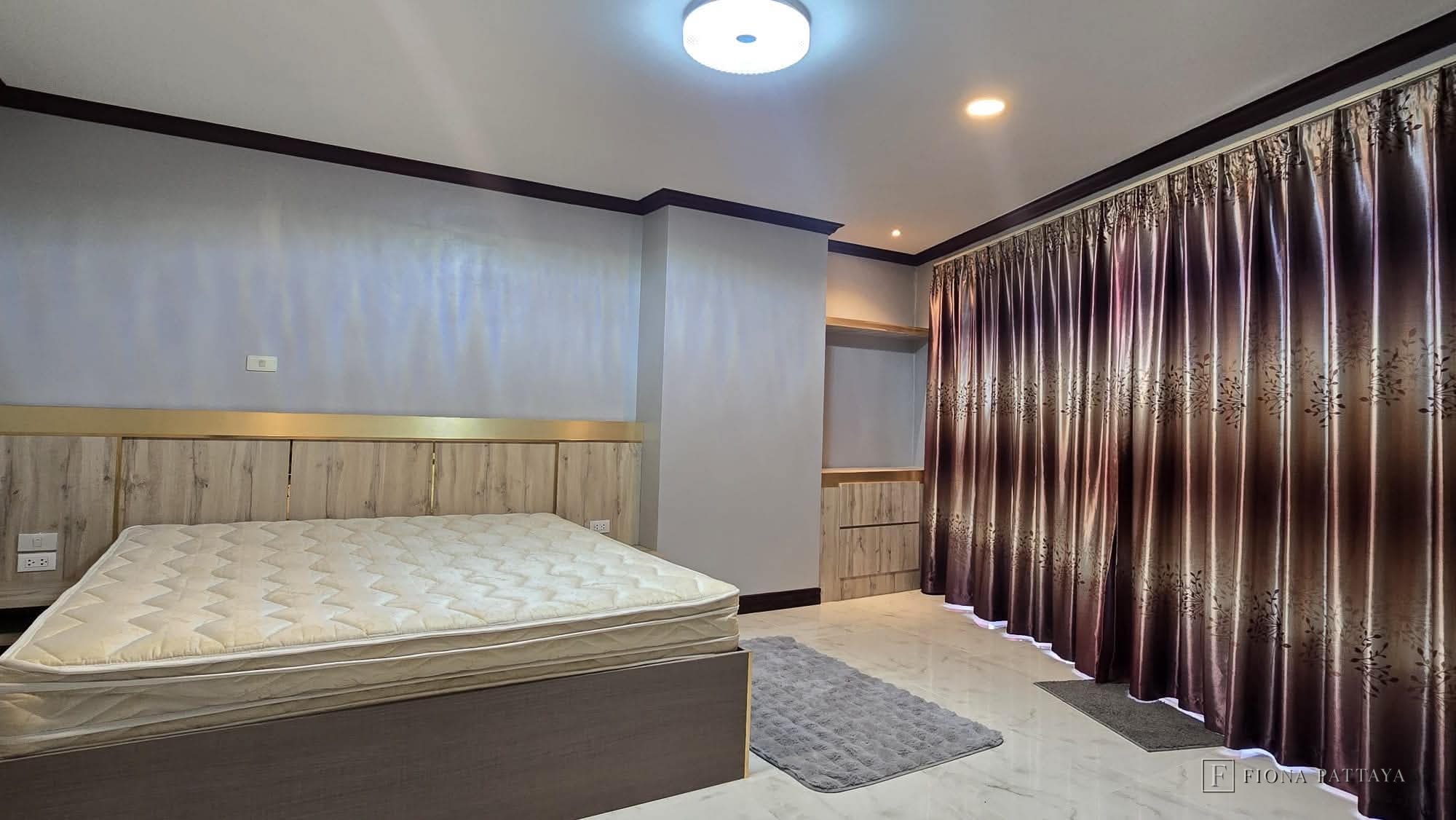 FOR RENT – PATTAYA ROYAL HILL CONDOMINIUM