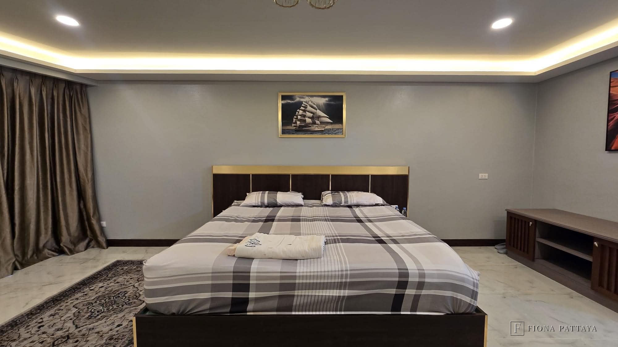 FOR RENT – PATTAYA ROYAL HILL CONDOMINIUM
