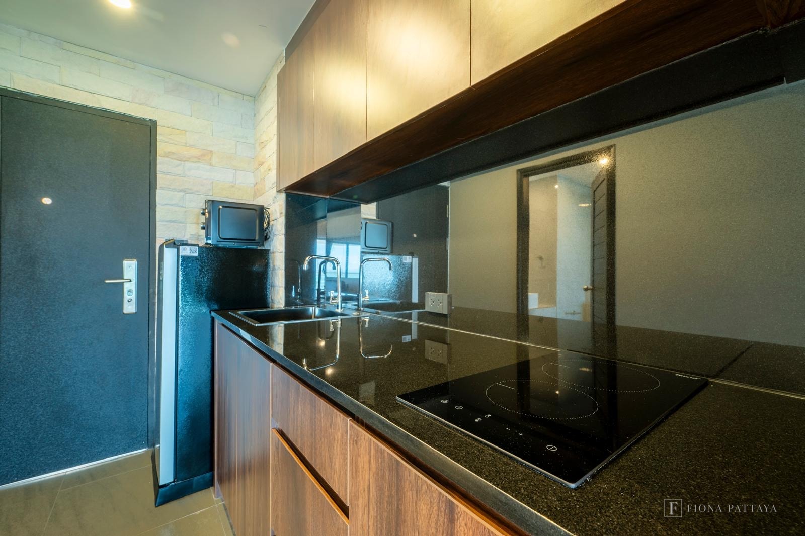 🏠 Condo for Sale - Metro Jomtien Condotel