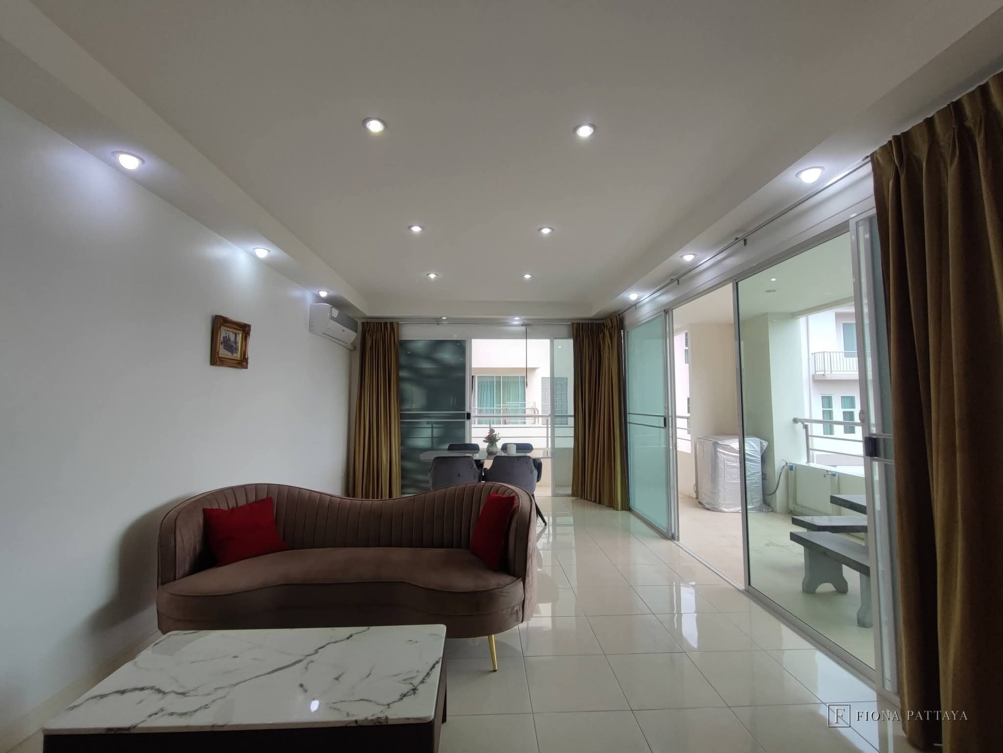 The Bay View Condominium 2, Phra Tamnak Soi 4.